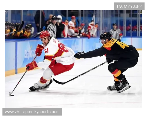 冰球球队紧凑防守创造多次反击机会